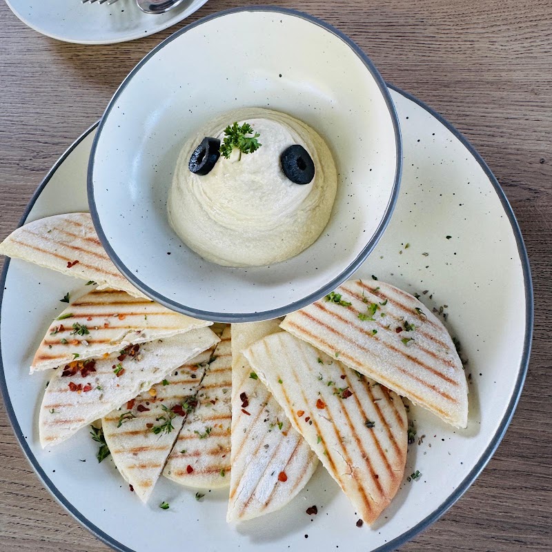 Cafe Cocano Mahabaleshwar - Cafe Cocano Mahabaleshwar Panchgani - Mahabaleshwar Rd, Bhose, Maharashtra 412805, India