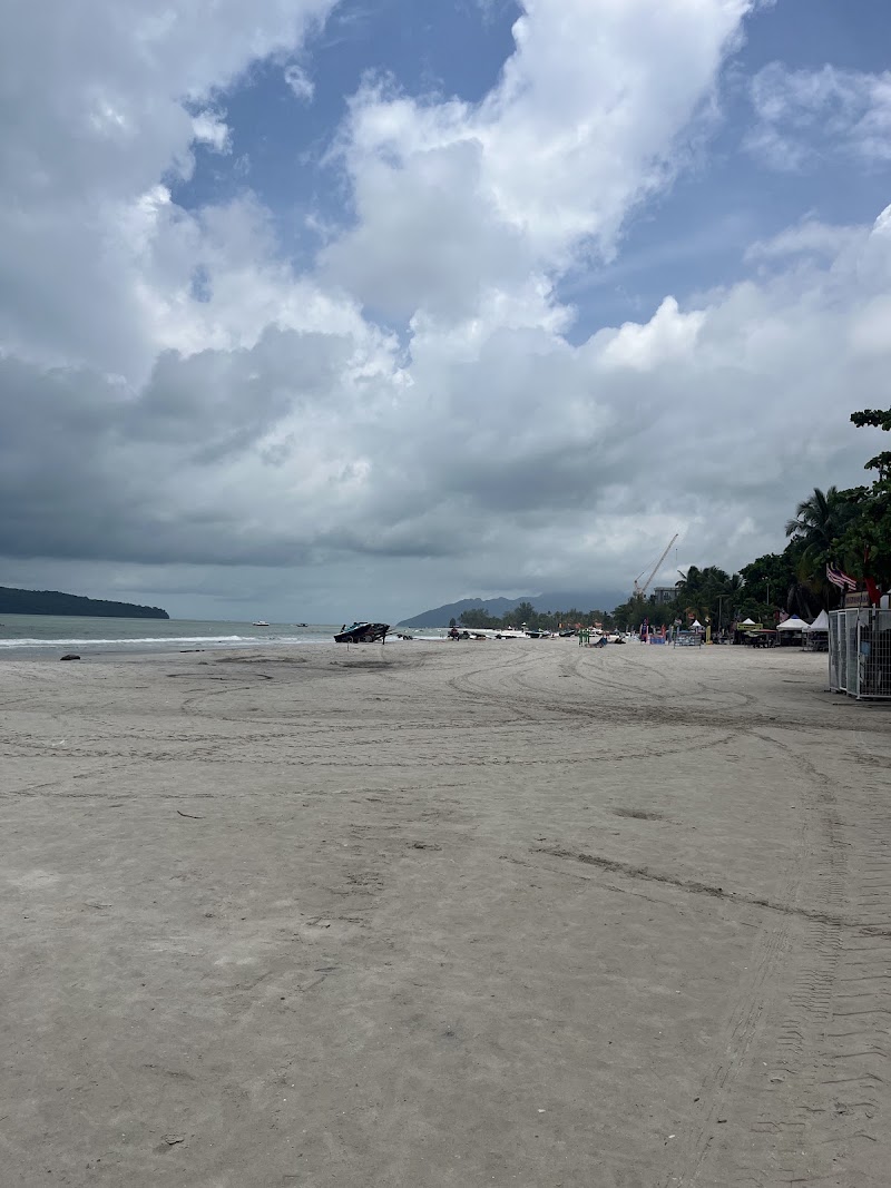 Chenang Beach Watersport Sdn. Bhd. - Chenang Beach Watersport Sdn. Bhd. 16, Jalan Pantai Chenang, Kampung Lubok Buaya, 07000 Langkawi, Kedah, Malaysia