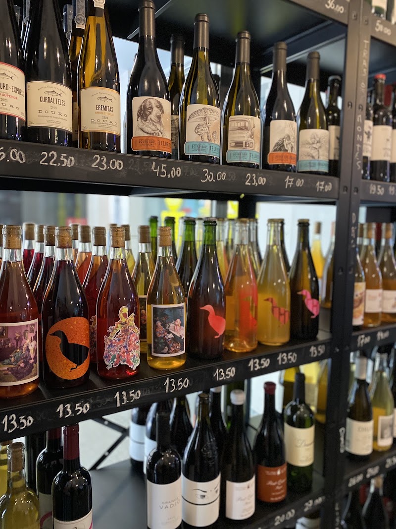 Cave Bombarda - Natural Wine Shop - Cave Bombarda - Natural Wine Shop Centro Comercial Bombarda Rua do Rosário 84 CCBombarda, Loja 16, 4050-381 Porto, Portugal