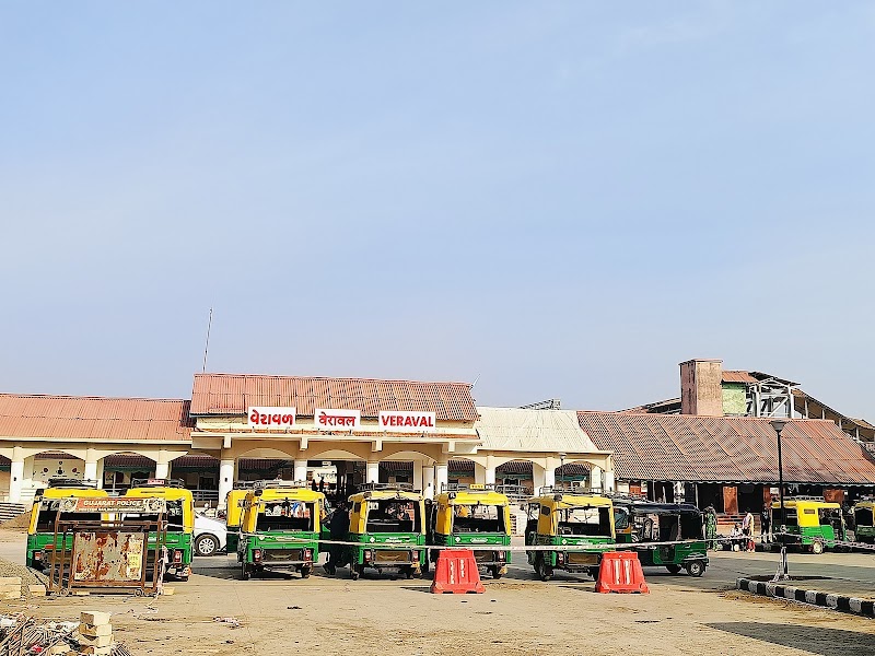 Veraval railway station - Veraval railway station, Near kharwa wandi. Bunder road, W96C+J8R, Railway Station Area, Veraval, Gujarat 362265, India