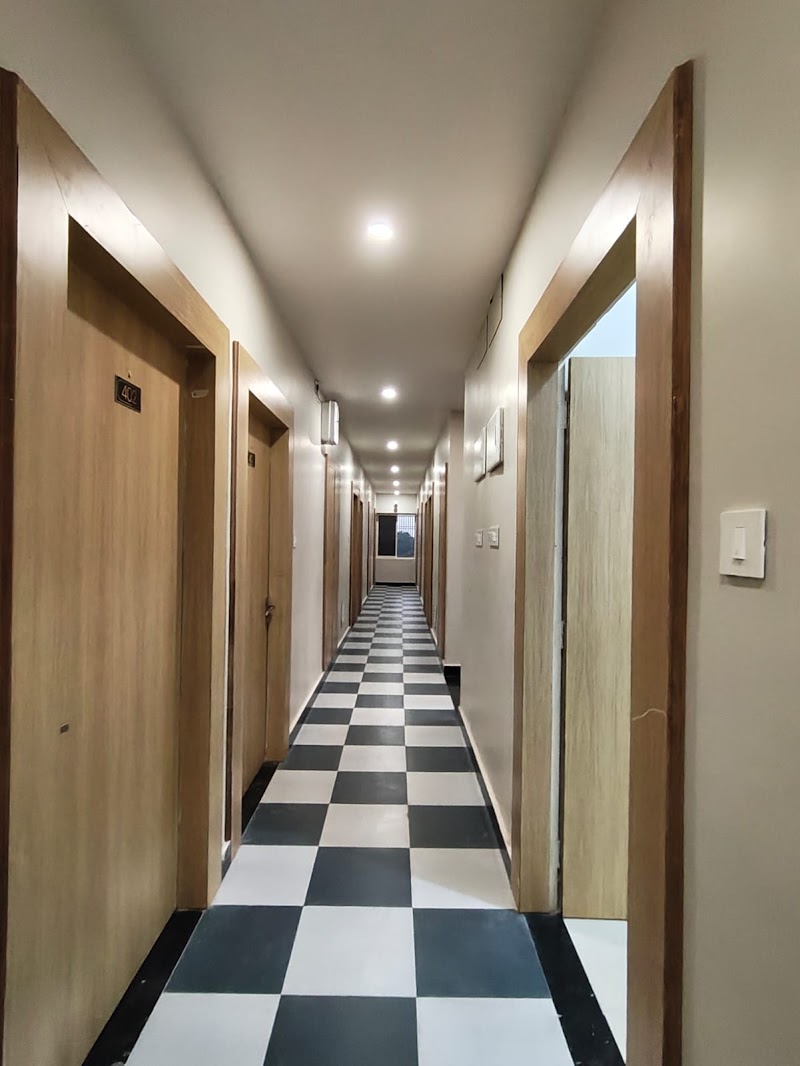 HOTEL MINATI PALACE - HOTEL MINATI PALACE, Baliapanda Rd, DHABALESWAR LANE, Baliapanda Housing Board Colony, Puri, Odisha 752001, India