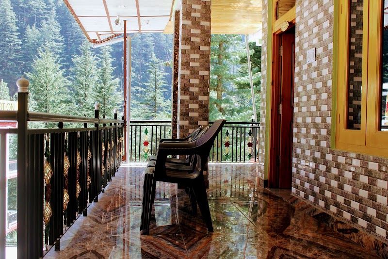 Moonlight cafe chojh - Moonlight cafe chojh, Kasol choj, near parvati river bridge, Kasol, Sosan, Himachal Pradesh 175105, India