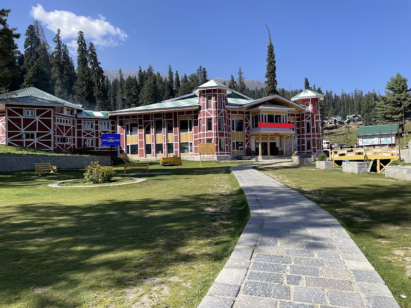 Gulmarg Gondola - Gulmarg Gondola Alambal Road, Gulmarg, Forest Block, 193403