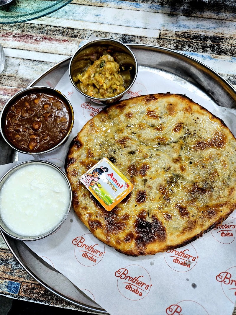 Bharawan Da Dhaba - Bharawan Da Dhaba near Town Hall, Subhash Park, Katra Ahluwalia, Amritsar, Punjab 143006, India