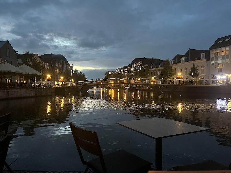 Annie's Terras Bar Restaurant - Annie's Terras Bar Restaurant Hoogstraat 1A, 2312 JA Leiden, Netherlands
