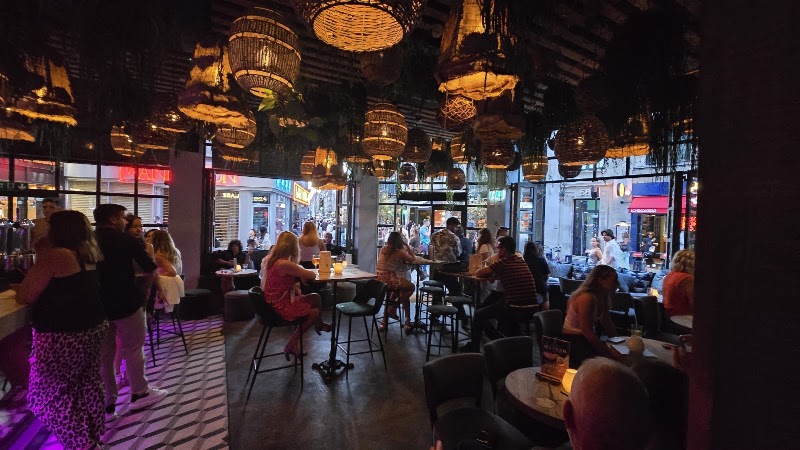 Soho Residence - Soho Residence, 83 - 85 Wardour St, London W1D 6QE, UK