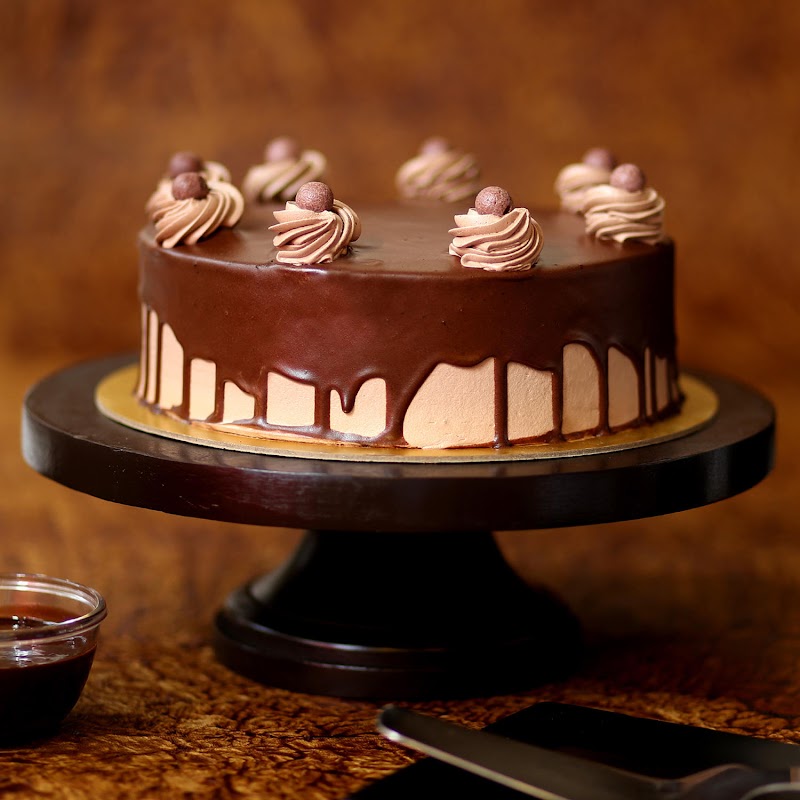FNP Cakes - Cake Delivery in Talwandi, Kota - FNP Cakes - Cake Delivery in Talwandi, Kota, Shop No 1, 5B26 In Front Allen Samunnat, Sector - 5, Talwandi, Kota, Rajasthan 324005, India