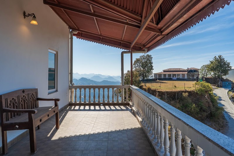 StayVista at Primrose @ Albert Estate in Mussoorie | 4 BHK Luxury Villa - StayVista at Primrose @ Albert Estate in Mussoorie | 4 BHK Luxury Villa Chandal Ghari, Plot No 10, opposite Albert Lodge, near Reserve Water Tank, The Mall Road, Mussoorie, Uttarakhand 248179, India