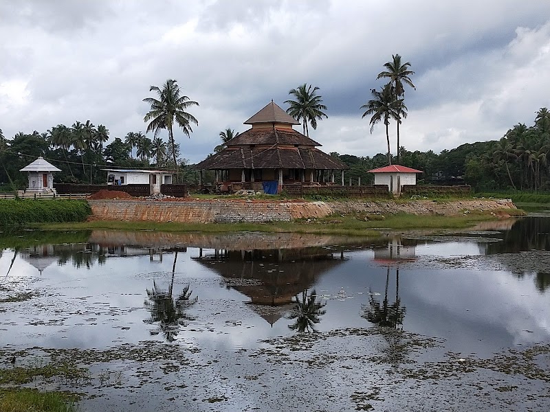 Shri Chaturmukha Jaina Basadi - Shri Chaturmukha Jaina Basadi, 6253+CXG, Market Rd, Karkala, Karnataka 574104, India