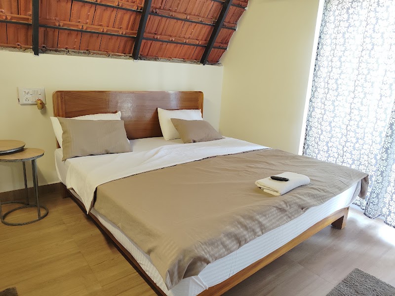 Sarvesh Arunndekar Home Stay AC room - Sarvesh Arunndekar Home Stay AC room, H894+R7M, Dubbansasi, Bhavikodla, Karnataka 581319, India
