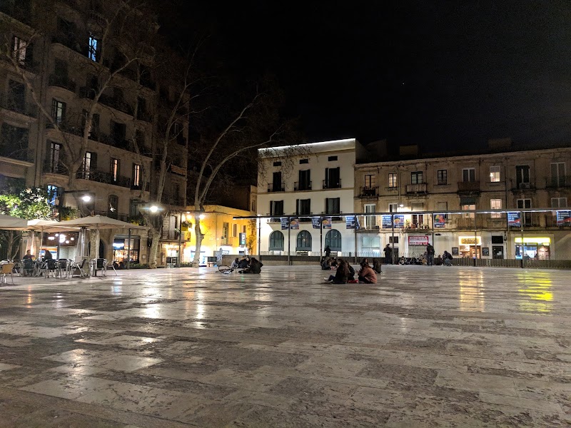 Plaça del Sol - Plaça del Sol, Gràcia, 08012 Barcelona, Spain