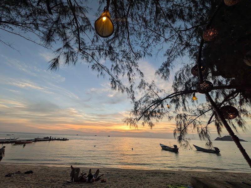 In Touch Restaurant - In Touch Restaurant, 3RRG+9V8, Ko Tao, Ko Pha-ngan District, Surat Thani 84280, Thailand