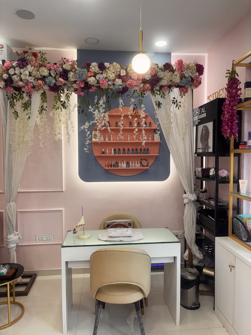 Studio99 Salon Devanahalli - Bangalore - Studio99 Salon Devanahalli - Bangalore, Shop No-2&3, Crossgate HOUSE OF HIRANANDANI, Prasanahalli Village NH, Devanahally, Bengaluru, Karnataka 562110, India