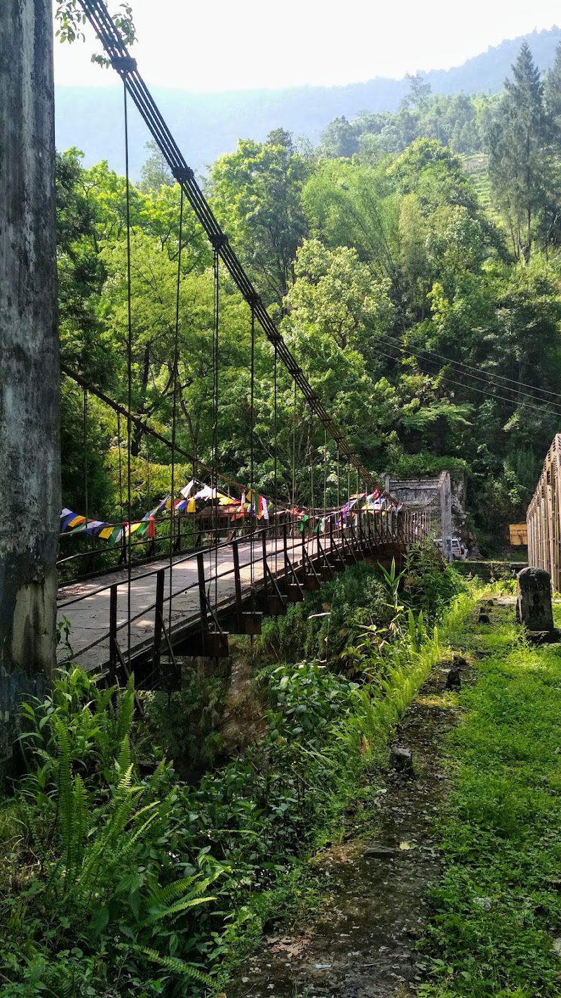 RIMBI WATER FALLS - RIMBI WATER FALLS 857R+97H, Pelling-Rimbi Rd, Sikkim 737113, India