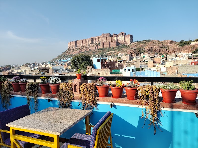 Jodhpur Palace Guest House - Jodhpur Palace Guest House Barlon Ka Chowk, near Shiva Mandir, Gol Mehron ka Bas, Gulab Sagar, Jodhpur, Rajasthan 342001, India