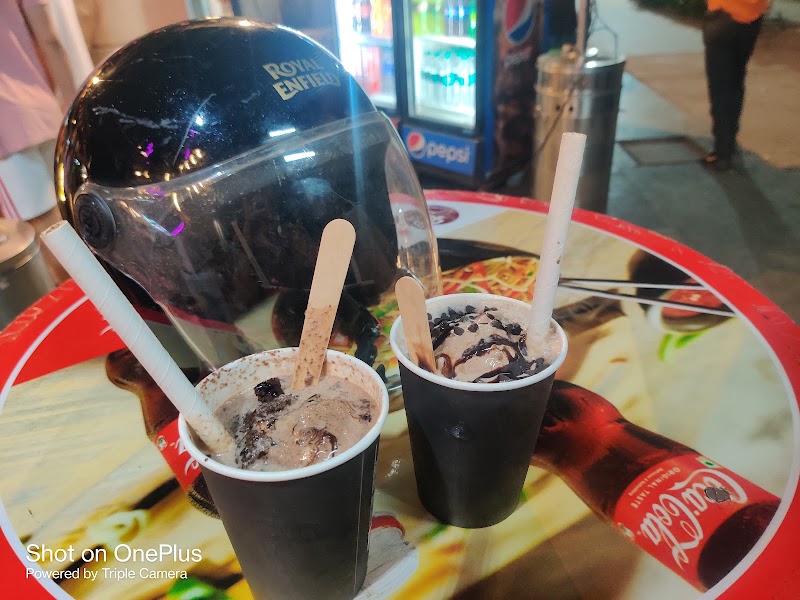 B TEN CAFE SECTOR 56 - B TEN CAFE SECTOR 56, B Ten Cafe Shop 99 main Huda market, Block B, Sector 56, Gurugram, Haryana 122011, India