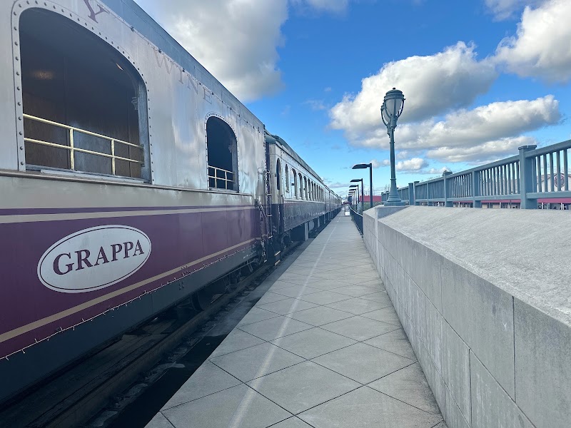 Napa Valley Wine Train - Napa Valley Wine Train, 1275 McKinstry St, Napa, CA 94559, USA