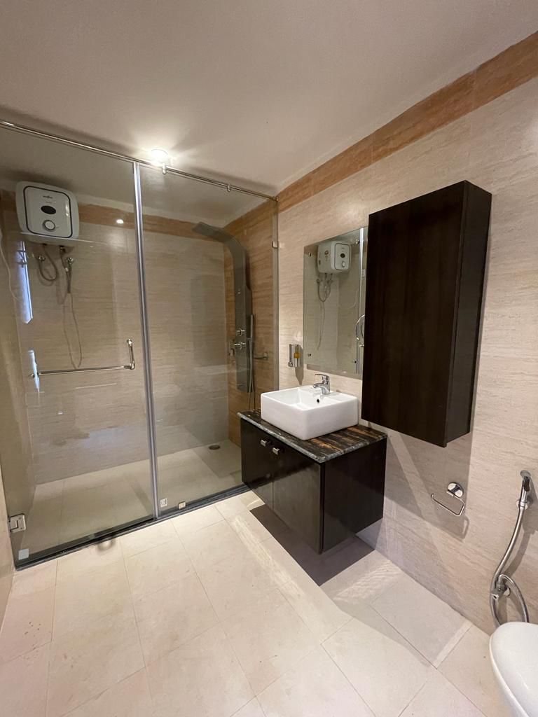 The Golden Crown - The Golden Crown Plot No. 7, Govind Plaza, Flyover Near Alankar Showroom, Bailey Rd, beside Rupaspur, Rupaspur, IAS Colony, Patna, Bihar 801503, India