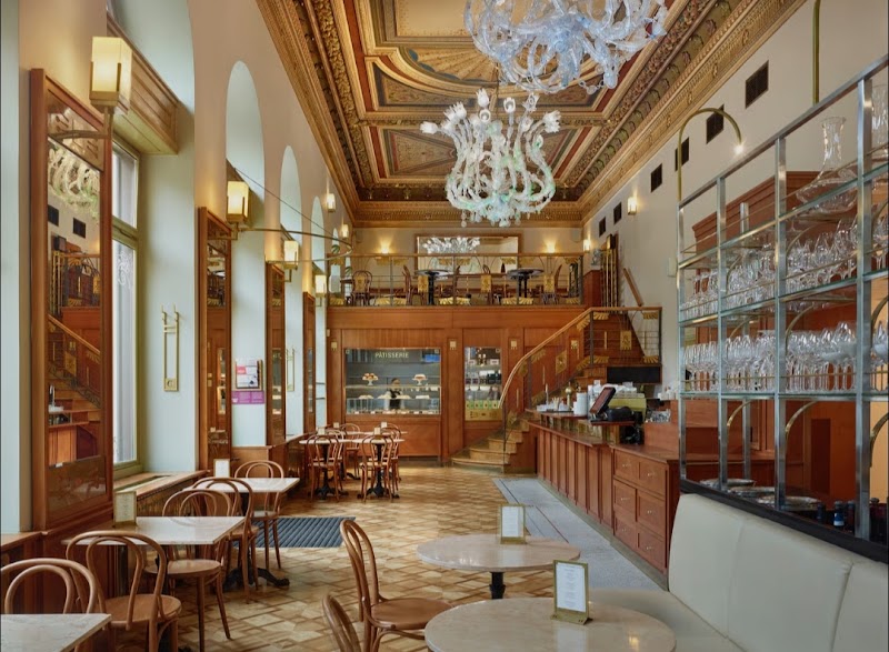Café Savoy - Café Savoy Vítězná 124/5, 150 00 Praha 5-Smíchov, Czechia