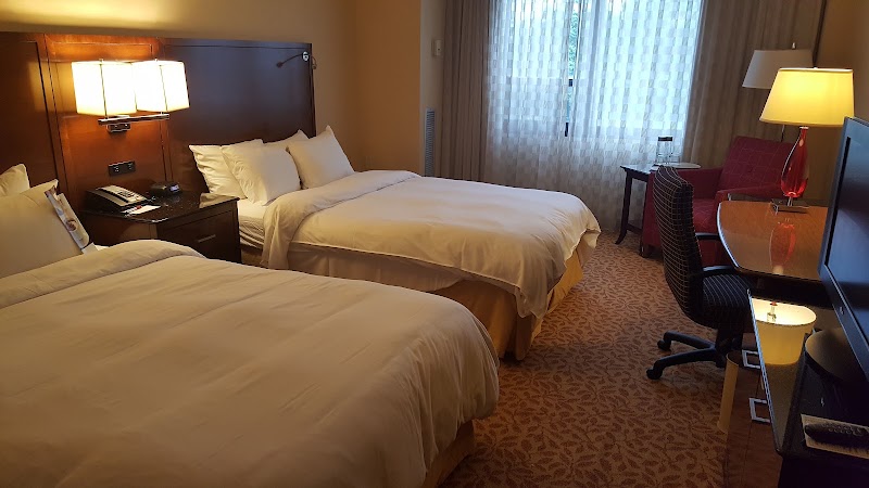 New York LaGuardia Airport Marriott - New York LaGuardia Airport Marriott 102-05 Ditmars Blvd, East Elmhurst, NY 11369, USA