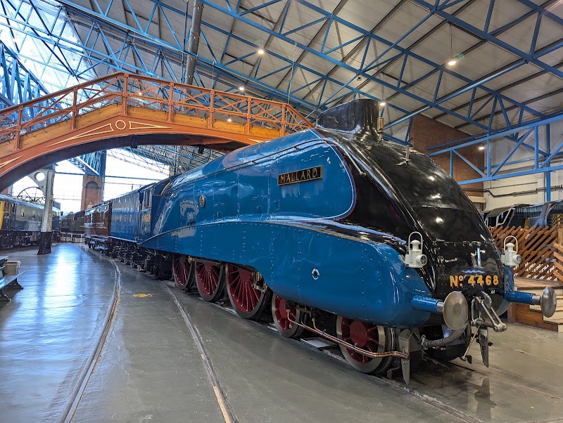 Railway Museum Road Train - Railway Museum Road Train National Railway Museum York, Leeman Rd, York YO26 4XJ, UK