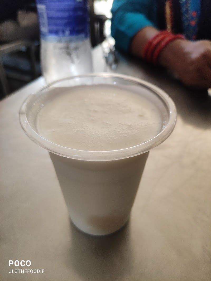 Monu Kulcha Hut - Monu Kulcha Hut, Main, Loharka Rd, near Love Dale School, Gumtala Sub Urban, Gumtala, Amritsar, Punjab 143008, India
