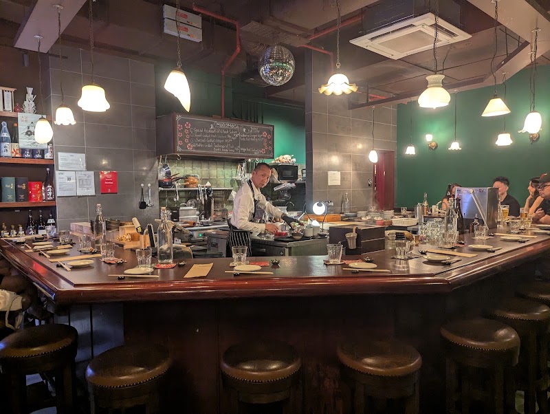 MoboMoga - MoboMoga, 207 River Valley Rd, #01-58 River Wing, UE Square, Singapore 238275