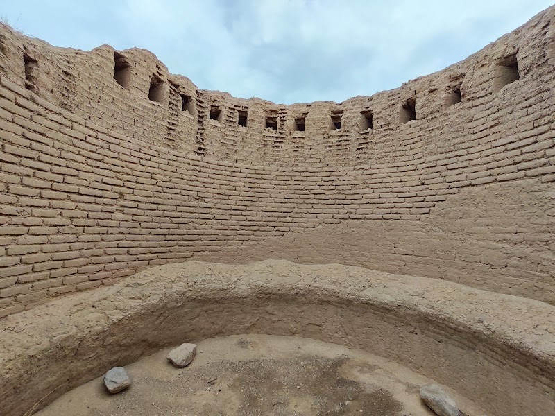 The Great Old Castle - The Great Old Castle, استان اردبیل، مشگين شهر، مسیر منتهی به کهنه قلعه، CM3Q+6M5, Iran