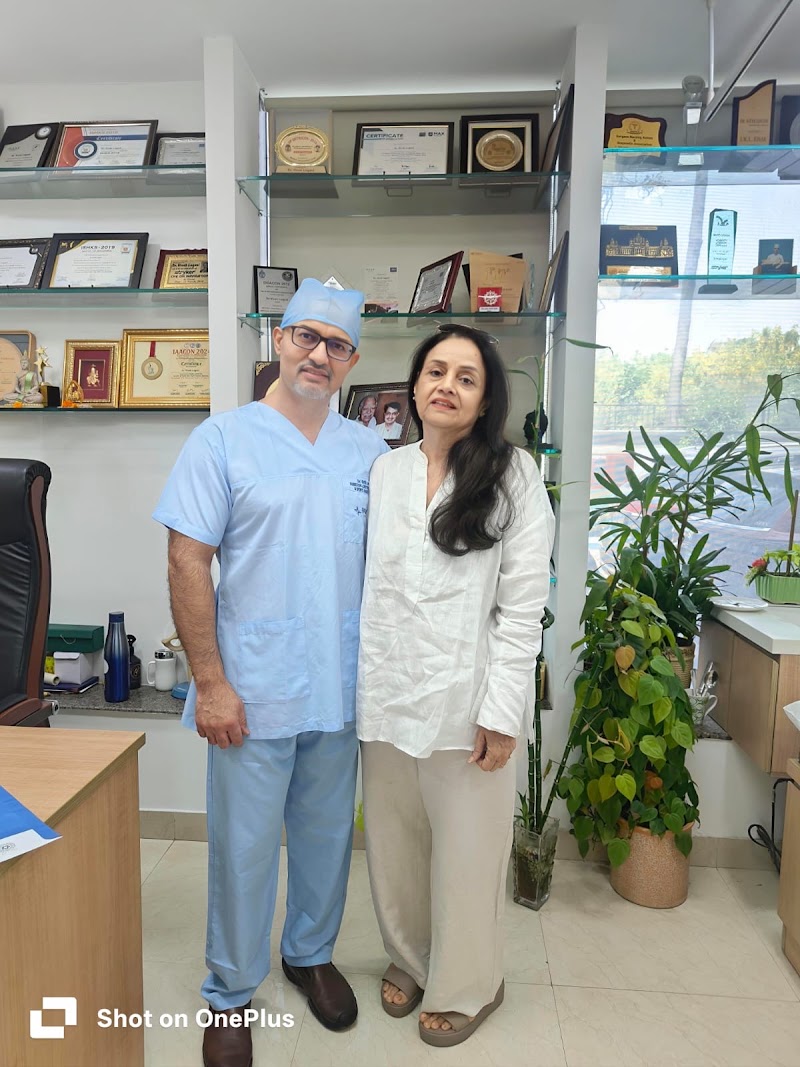 Dr Vivek Logani - Dr Vivek Logani Dr Vivek Logani, Room No 35, Ground Floor, Paras Hospitals OPD Block, C-1, Block C, Sushant Lok Phase I, Sector 43, Gurugram, Haryana 122009, India