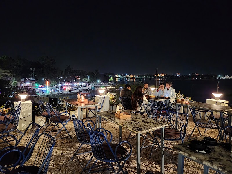 Seven Lakes Cafe and Restaurant-Best Lake View restaurant in Udaipur|santorini vibes in udaipur | Rooftop Cafe with Lake View - Seven Lakes Cafe and Restaurant-Best Lake View restaurant in Udaipur|santorini vibes in udaipur | Rooftop Cafe with Lake View Bombay Market, Fateh Sagar Lake, Udaipur, Rajasthan 313004, India