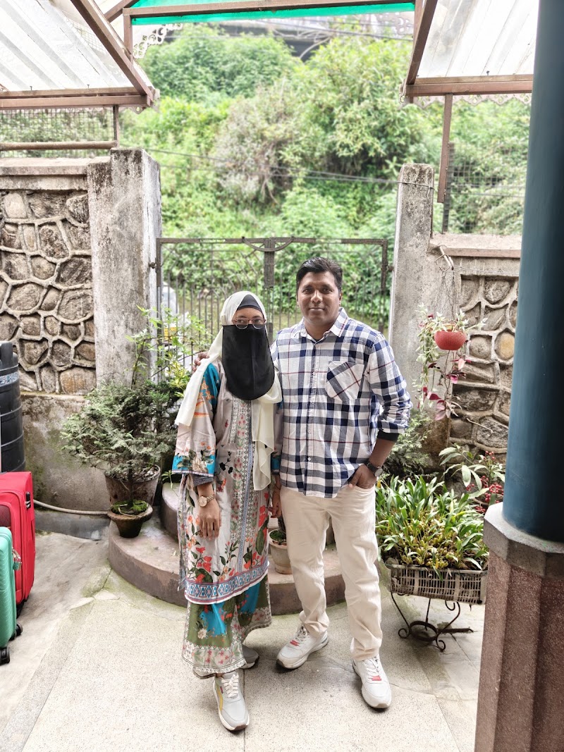 Yellow Moon Homestay - Yellow Moon Homestay Ninma, Bloomfield Rd, Busty, dali, Darjeeling, West Bengal 734102, India