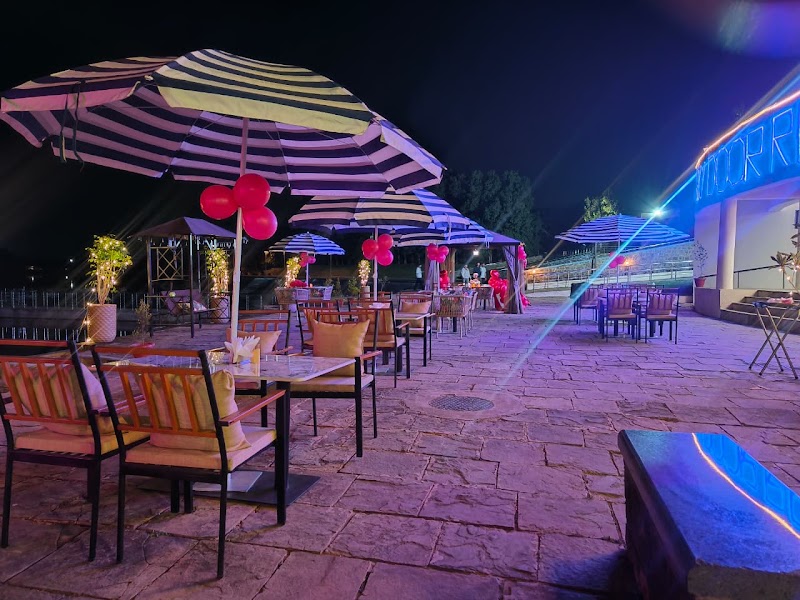 SKY DOOR RESTAURANT & CHAAT CHOPATI