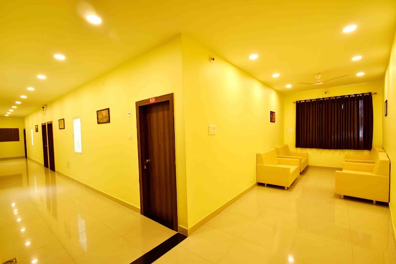 Hotel Hori Palace - Hotel Hori Palace 33, Harsiddh Road ,Near Mahakaleshwar Temple, Harsiddhi Gate, Ujjain, Madhya Pradesh 456006, India