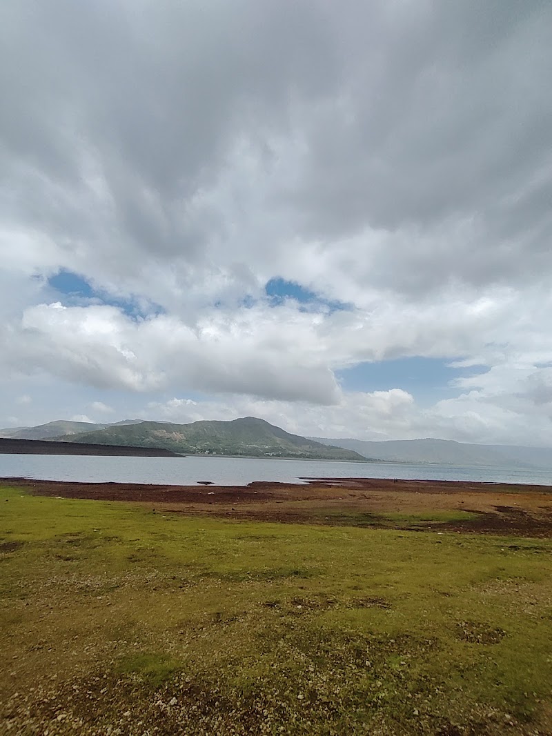 Dhom Dam Backwaters - Dhom Dam Backwaters, XRR8+5R, Velang, Dhom, Maharashtra 412803, India