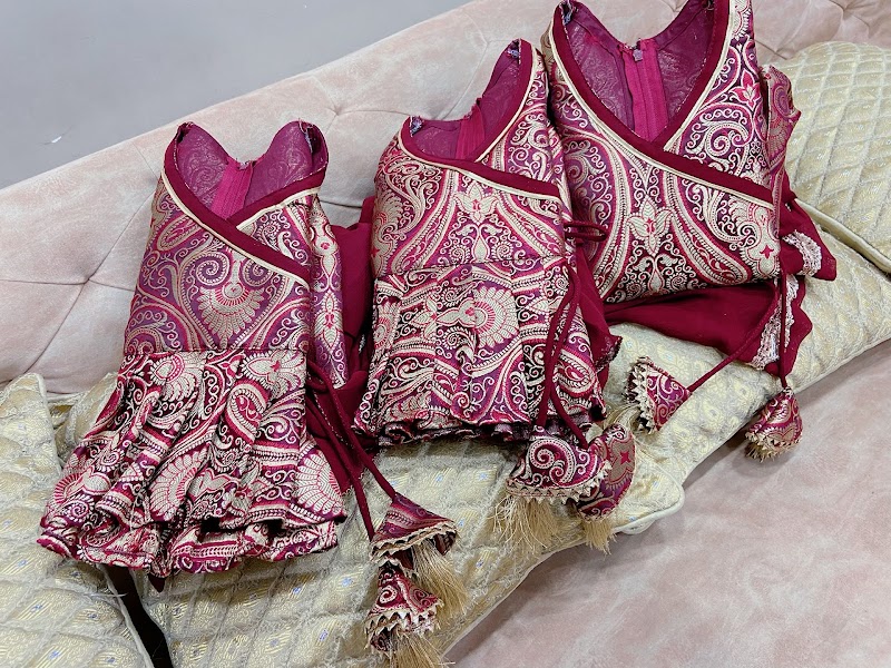 Vrinda boutique - Vrinda boutique, 70, Chaitanya Vihar Phase 1, Chaitanya Vihar, Vrindavan, Rajpur Khadar, Uttar Pradesh 281121, India