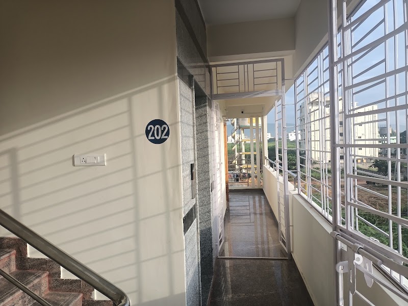 Four Seasons Homestay - Four Seasons Homestay 1-25/12, car showroom road, opposite to Tata motors, beside Mango Market Road, Kr Nagar, Srinivasapuram, Avilali, Andhra Pradesh 517503, India