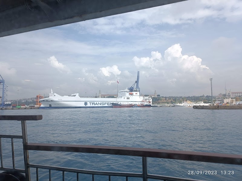 Kadıköy- Haydarpaşa İskelesi - Kadıköy- Haydarpaşa İskelesi, Kemankeş Karamustafa Paşa, Rıhtım Cd. No:33, 34425 Beyoğlu/İstanbul, Türkiye