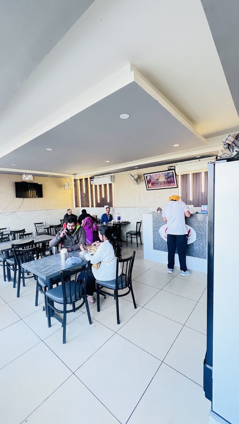 Preet Restaurant - Preet Restaurant Gurudwara Road, opp. Medanta Hospital, Janak Puri C Block, Sector 39, Gurugram, Haryana 122003, India