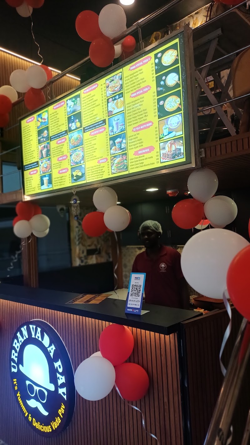 URBAN VADA PAV - URBAN VADA PAV GATE NO 19, SPECTRUM MALL PHASE 2, Sector 75, Noida, Uttar Pradesh 201316, India