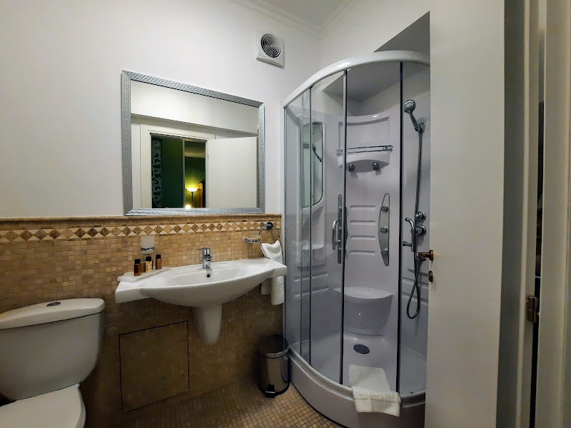 Studio 1 Accommodation Suites - Studio 1 Accommodation Suites Building A2, Preciziei Str No. 24, 062204 București, Romania