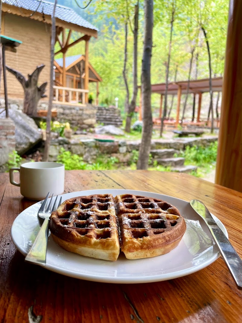 The Local Kitchen - Cafe and restaurant