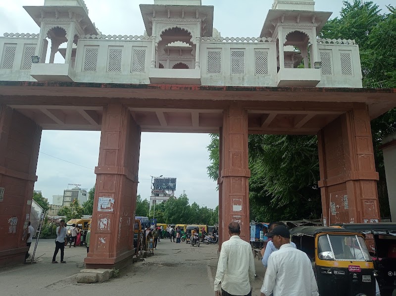Udaipur City Railway Station - Udaipur City Railway Station, HM8X+XRJ, Jawahar Nagar, Khanjipeer, Udaipur, Rajasthan 313001, India