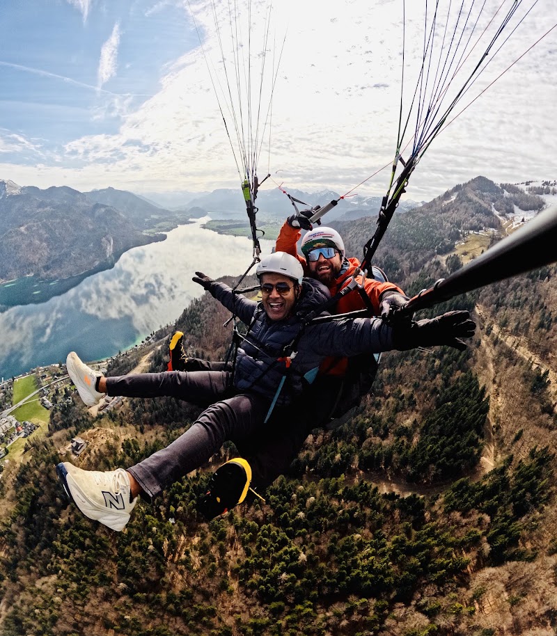 Tandem Paragliding & Flugschule Salzkammergut - Tandem Paragliding & Flugschule Salzkammergut, Konrad-Lesiak-Platz 5, 5340 St. Gilgen, Austria
