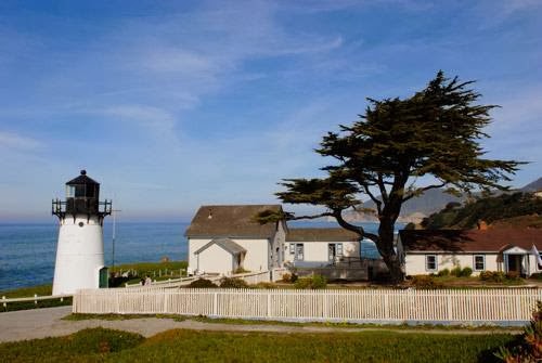 HI Point Montara Lighthouse