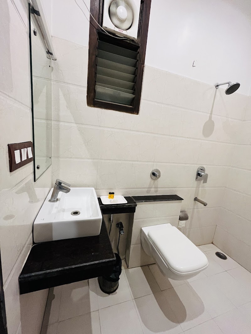 Hotel Park Plaza - Hotel Park Plaza Buddha Vihar Colony, The mall, S-20/53-14, Road, Buddha Bihar colony, Varanasi cantonment, Varanasi, Uttar Pradesh 221002, India