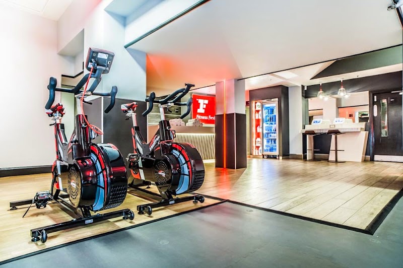 Fitness First Liverpool St - Fitness First Liverpool St, Unit 12, Liverpool Street Station, London EC2M 7PY, UK