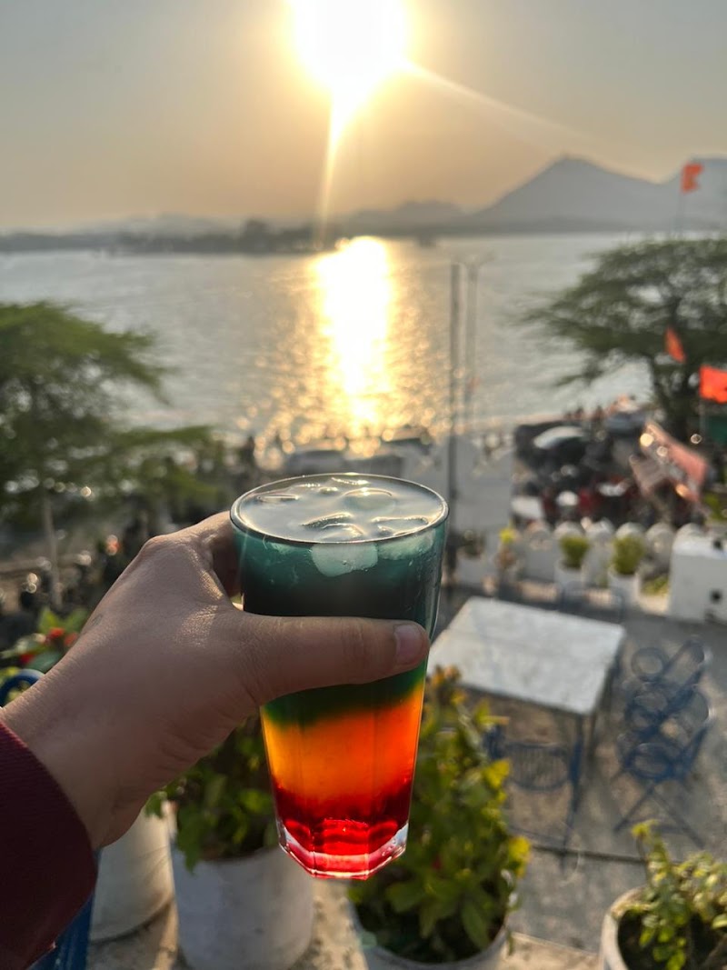 Seven Lakes Cafe and Restaurant-Best Lake View restaurant in Udaipur|santorini vibes in udaipur | Rooftop Cafe with Lake View - Seven Lakes Cafe and Restaurant-Best Lake View restaurant in Udaipur|santorini vibes in udaipur | Rooftop Cafe with Lake View Bombay Market, Fateh Sagar Lake, Udaipur, Rajasthan 313004, India