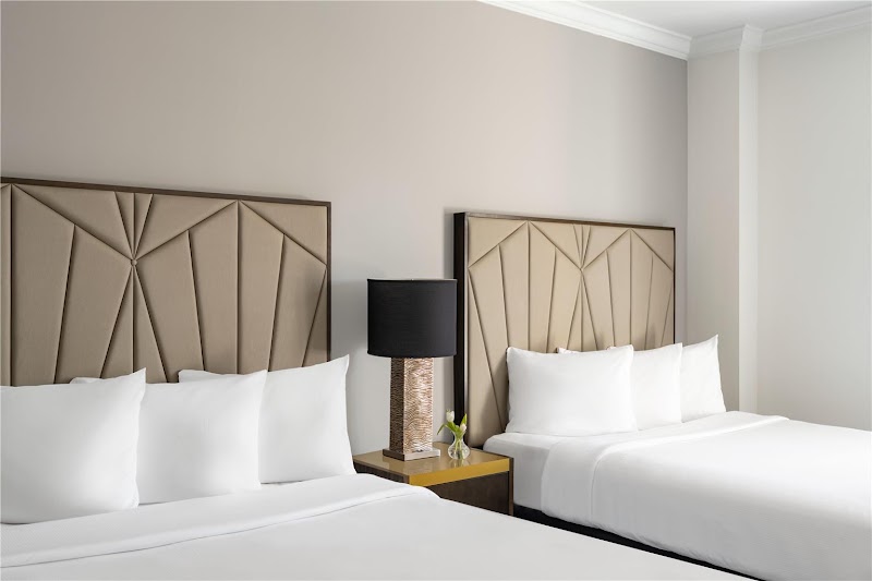 Martinique New York on Broadway, Curio Collection by Hilton - Martinique New York on Broadway, Curio Collection by Hilton 49 W 32nd St, New York, NY 10001, USA