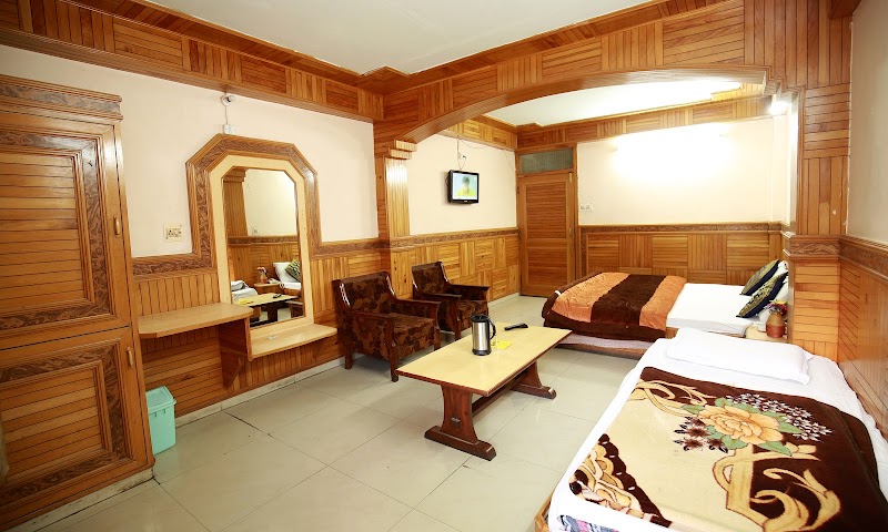 Hotel Shalimar - Hotel Shalimar, The, Mall Rd, Mallital, Nainital, Uttarakhand 263001, India