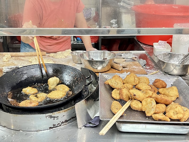 China Street Hum Jin Pang (#01-28) - China Street Hum Jin Pang (#01-28) 1 Kadayanallur St, #01-28 Maxwell Food Centre, Singapore 069184